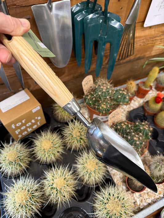 Hand Potting Scoop